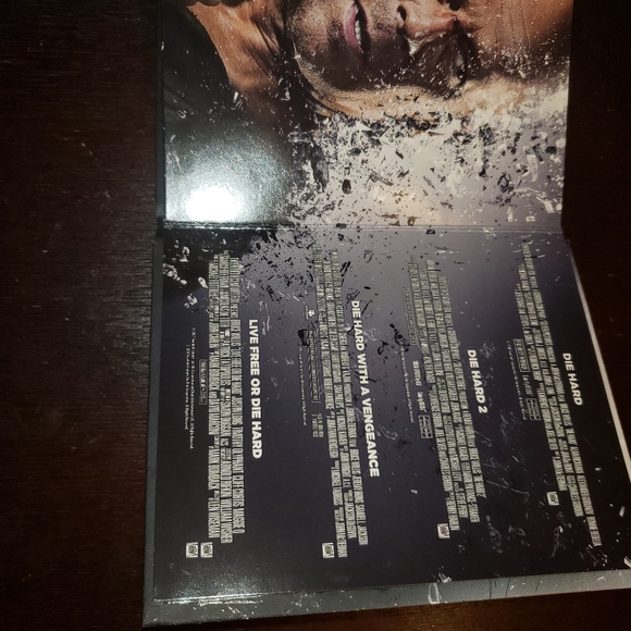 Die Hard 25th Anniversary Blu Ray Collection - Picture 6 of 6
